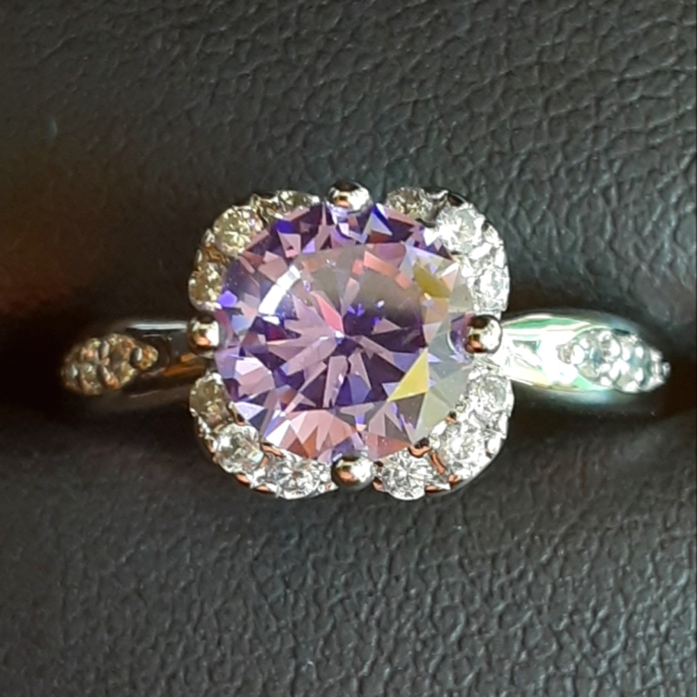 Purple Sqaure Women's Ring Size: 6